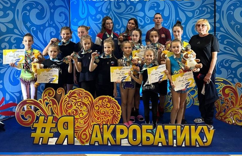 Золото, серебро и бронза - подарок тренеру ко дню рождения и к 8 марта Золото, серебро и бронза - подарок тренеру ко дню рождения и к 8 марта