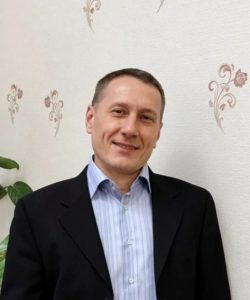 "Край родимый всё ж не в силе мы на чей-то рай променять"